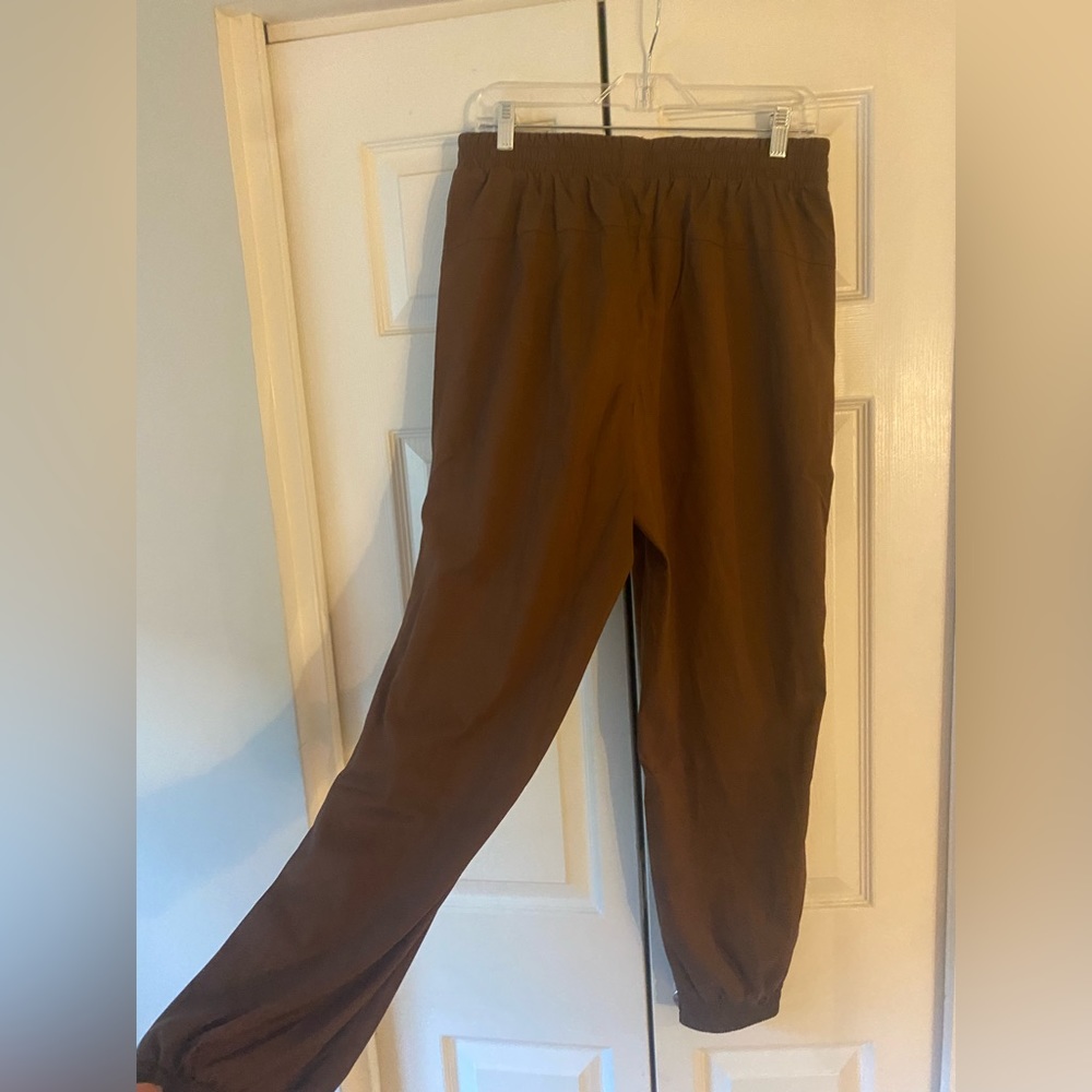 Brown lightweight joggers - girlfriend collective